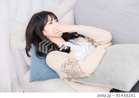 Asian girl living at home 91438201