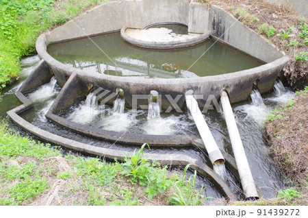 長野県の灌漑施設 西天竜幹線水路 円筒分水群「田畑30号」 特徴的な灌漑施設 長野県の灌漑施設 西天竜幹線水路 円筒分水群「田畑30号」 特徴的な灌漑施設 91439272