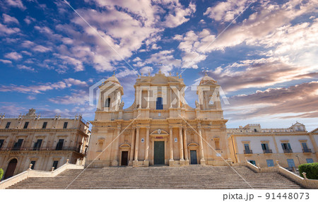 Duomo basilica, Noto, sicily, Italy Duomo basilica, Noto, sicily, Italy 91448073