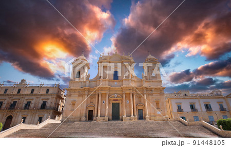 Duomo basilica, Noto, sicily, Italy 91448105