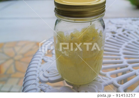 盛り上げ巣 超純粋蜂蜜 瓶詰 盛り上げ巣 超純粋蜂蜜 瓶詰 91453257