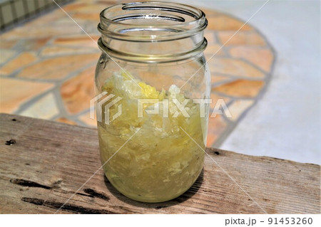 盛り上げ巣 超純粋蜂蜜 瓶詰 盛り上げ巣 超純粋蜂蜜 瓶詰 91453260