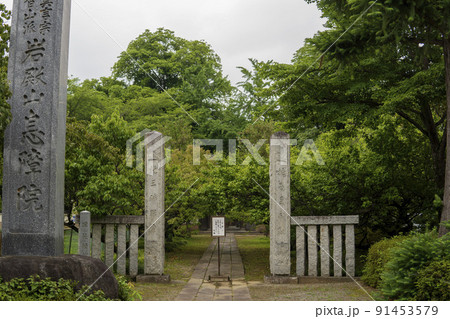 岩殿山息障院光明寺の入り口【源範頼館跡】／埼玉県比企郡吉見町御所 91453579