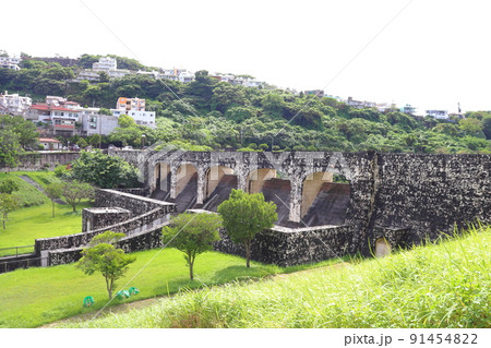市街地の中に存在する金城ダム（沖縄県 那覇市） 91454822
