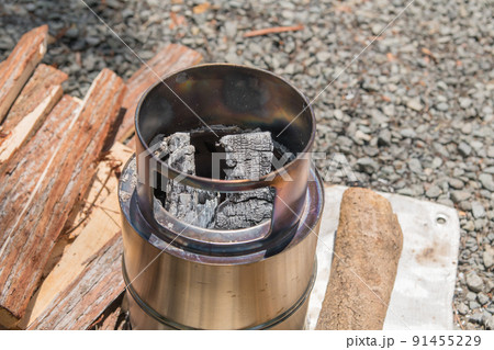 【オートキャンプ場でミニマムソロキャンプ 熾火を作って調理の準備】 【オートキャンプ場でミニマムソロキャンプ 熾火を作って調理の準備】 91455229