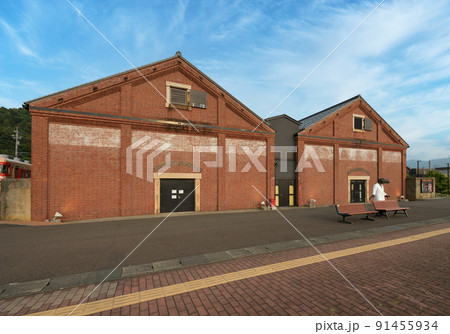 敦賀赤レンガ倉庫　夕景（福井県敦賀市） 91455934