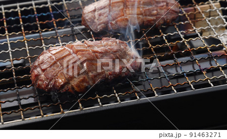 国産牛の焼肉 91463271