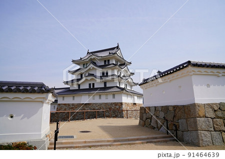 兵庫 尼崎市 尼崎城(北西側から、初夏) 兵庫 尼崎市 尼崎城(北西側から、初夏) 91464639