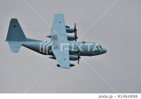 C-130H 戦術輸送機 機動飛行 91464898