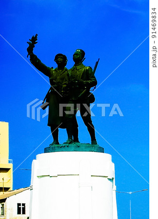 Monument to the Soldier Frances and Senegales at Skirmisher Squa Monument to the Soldier Frances and Senegales at Skirmisher Squa 91469834