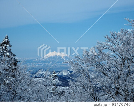 八甲田からの岩木山冬景 八甲田からの岩木山冬景 91470746
