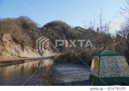 目の前の川が水風呂 目の前の川が水風呂 91479195