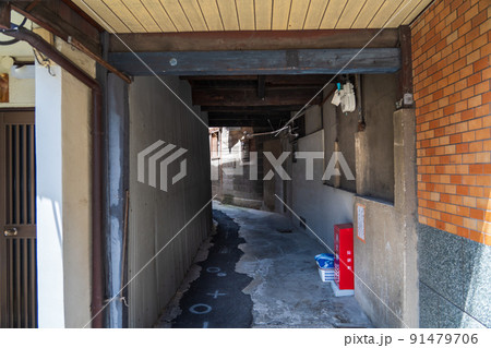 京都のうなぎの寝所　通路 91479706
