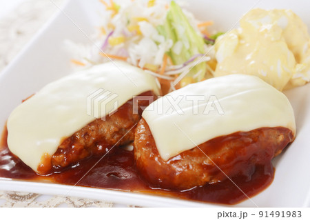 チーズのせ ハンバーグ 91491983