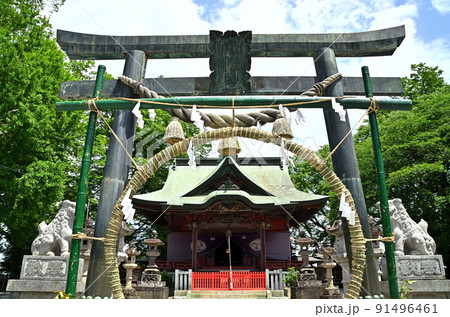 埼玉県本庄市児玉町の東石清水八幡（ひがしいわしみず）神社の青銅製鳥居 91496461
