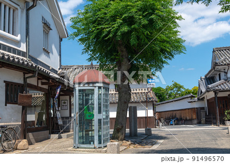 倉敷美観地区レトロな電話ボックス 91496570