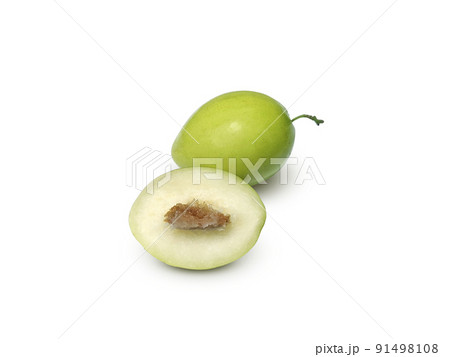 Fresh fruit jujube on white background 91498108