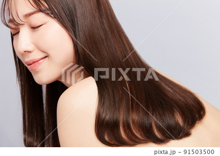ビューティー若い日本人女性　髪の毛の綺麗な女性 91503500