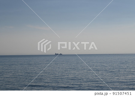 夏の日本海　越前海岸　河野からの眺め 91507451