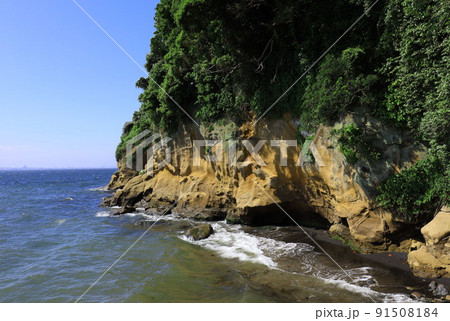 船から猿島を見た風景 船から猿島を見た風景 91508184