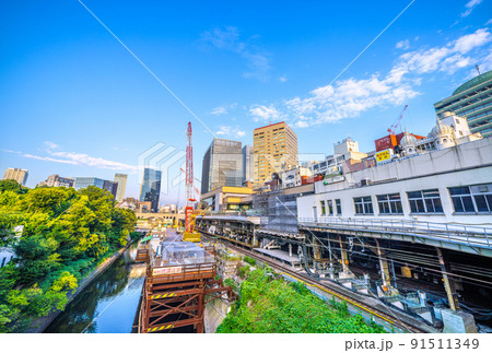 日本の東京都市景観 JR御茶ノ水駅改良工事などを望む 91511349