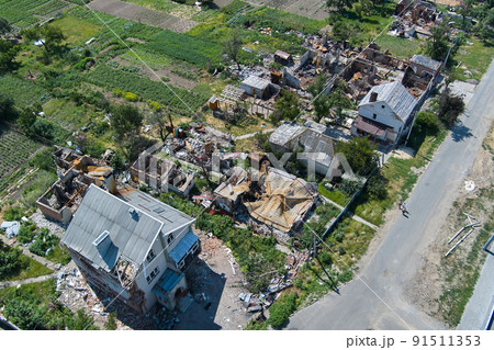 Damaged ruined houses in Chernihiv near Kyiv on north of Ukraine Damaged ruined houses in Chernihiv near Kyiv on north of Ukraine 91511353