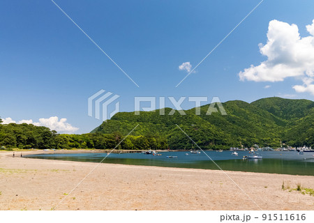 西伊豆・戸田（へだ）の御浜海水浴場 91511616