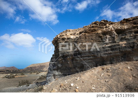 Vulcanic landscape, Lanzarote, Spain Vulcanic landscape, Lanzarote, Spain 91513936