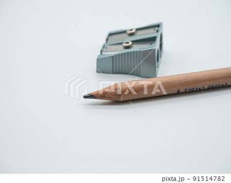 鉛筆と鉛筆削り 91514782