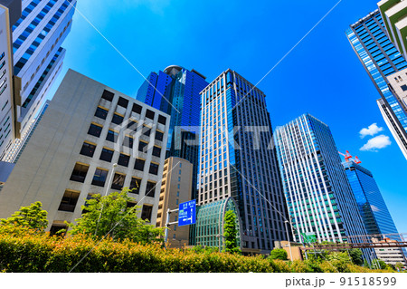 東京 新宿区西新宿の都市風景 日土地西新宿ビルと Dタワー西新宿 東京 新宿区西新宿の都市風景 日土地西新宿ビルと Dタワー西新宿 91518599