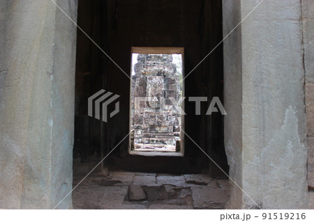 壮麗な世界遺産を楽しめる！カンボジア　アンコールワット遺跡やプリアヴィヒア、ベンメリア遺跡 91519216