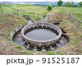 長野県の灌漑施設　西天竜幹線水路　円筒分水群「田畑29号3」　特徴的な灌漑施設 91525187