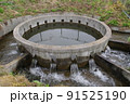 長野県の灌漑施設　西天竜幹線水路　円筒分水群「田畑29号3」　特徴的な灌漑施設 91525190