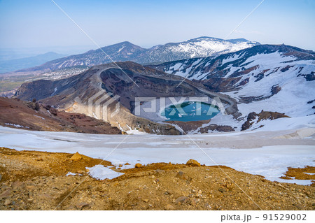春の蔵王 お釜 雪(宮城県) 春の蔵王 お釜 雪(宮城県) 91529002