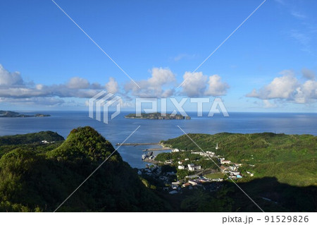 小笠原諸島 母島の乳房山登山道からの展望 小笠原諸島 母島の乳房山登山道からの展望 91529826