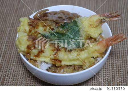 海老天丼レンコンを添えて 91530570