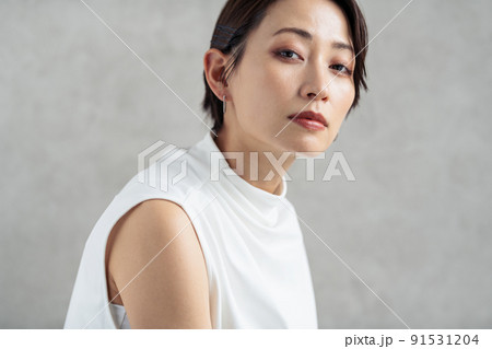 ミドル女性のポートレート ミドル女性のポートレート 91531204