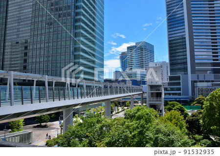 浜松町の空中遊歩道ペデストリアンデッキ 浜松町の空中遊歩道ペデストリアンデッキ 91532935