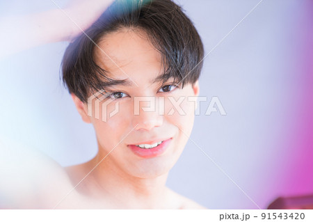 メンズビューティーのポートレート　　ヘアケア　髪型　スキンケア　ヒゲ脱毛 91543420