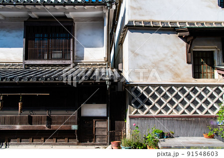 広島県竹原市 たけはら町並み保存地区 ~格子窓となまこ壁~ 広島県竹原市 たけはら町並み保存地区 ~格子窓となまこ壁~ 91548603