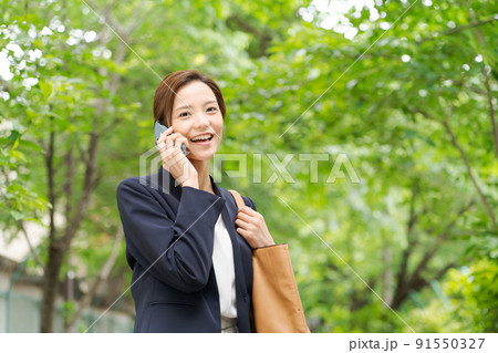 20代女性　新緑 91550327