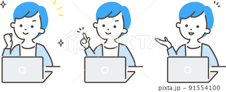 パソコンの前で説明する女性 パソコンの前で説明する女性 91554100