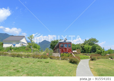 夏の安曇野ちひろ公園 夏の安曇野ちひろ公園 91554101