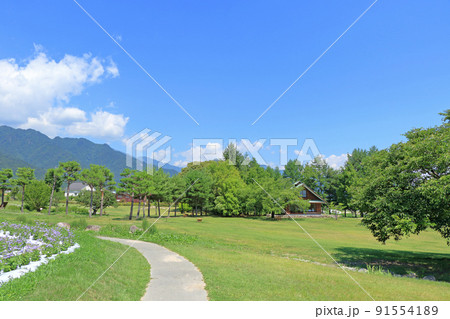 夏の安曇野ちひろ公園 91554189