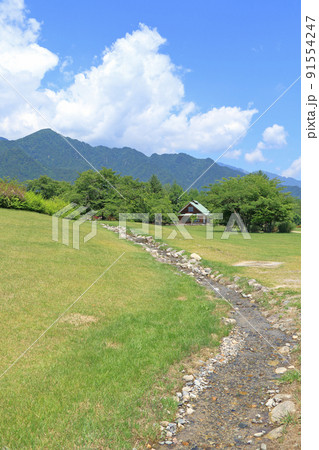 夏の安曇野ちひろ公園 91554247