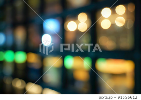 Square window blurry and bokeh behind. 91556612