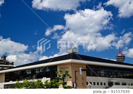 福岡市の風景　福岡国際センター 91557030