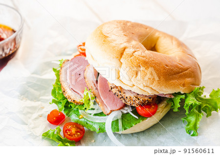 手作りベーグルサンド 手作りベーグルサンド 91560611