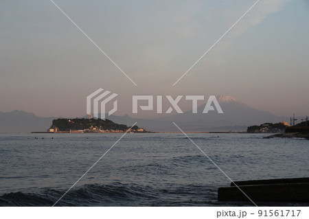 稲村ヶ崎からの江の島 91561717