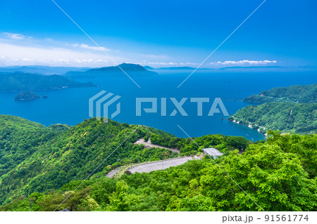 《福井県》レインボーライン山頂公園・初夏の風景 91561774